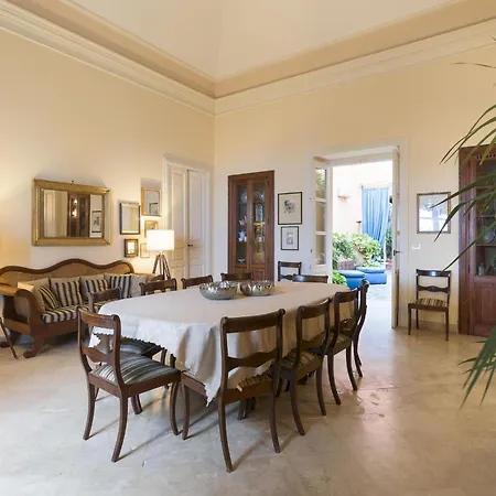 Villa Maria