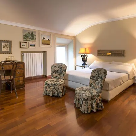 Villa Maria *